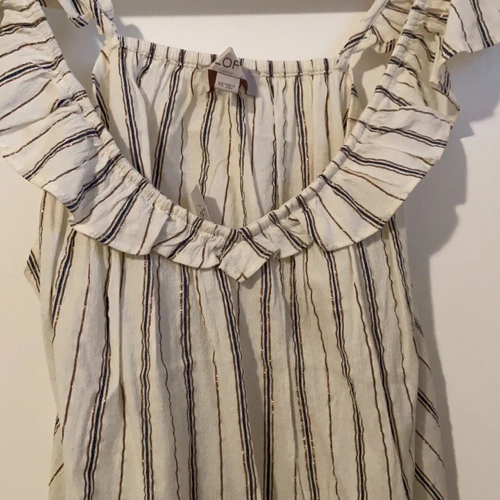 NWT Loft Ruffle Tank - Picture 5 of 7